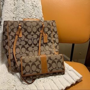 Coach purse/wallet set